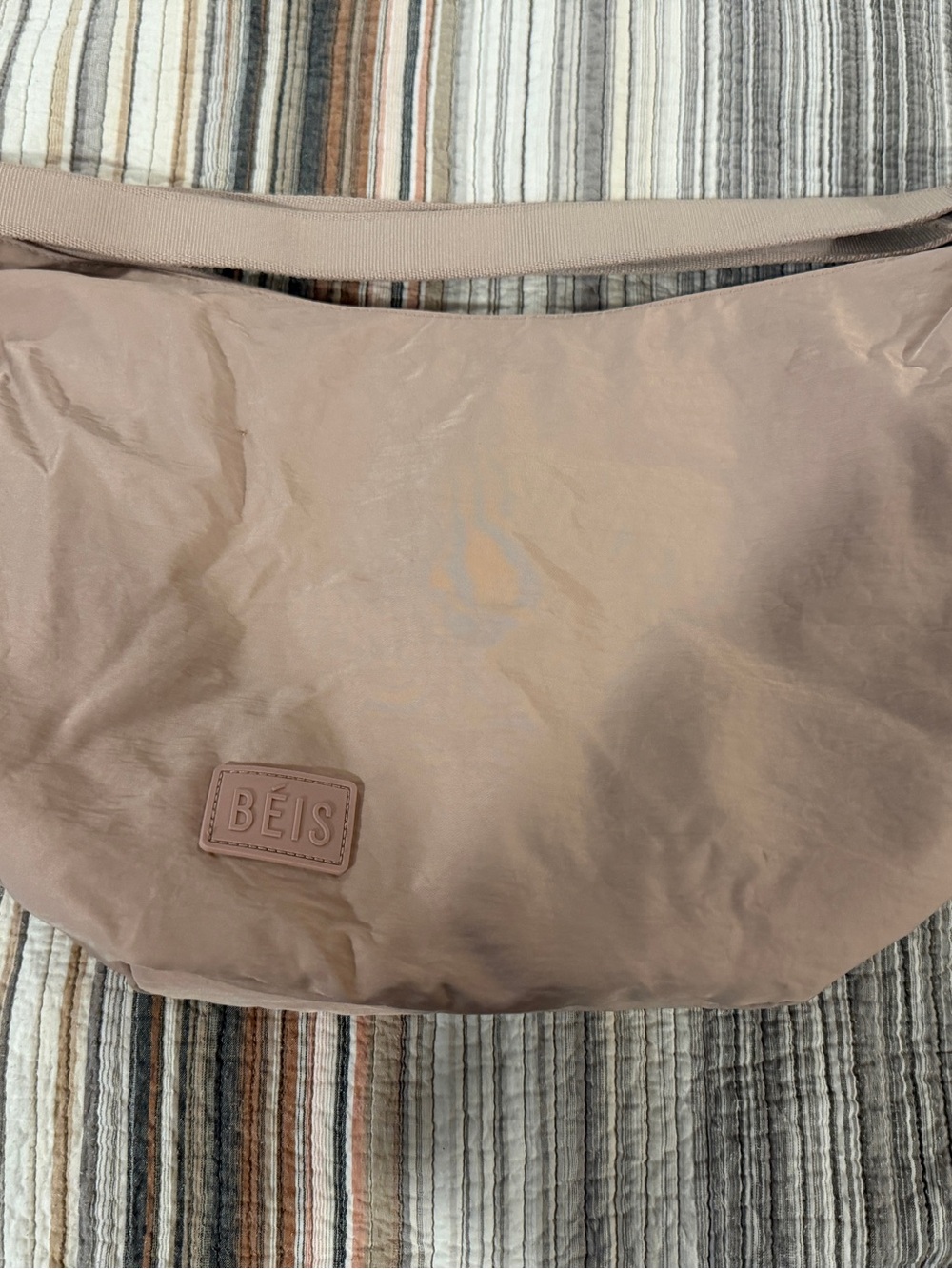 Beis crescent catch all bag